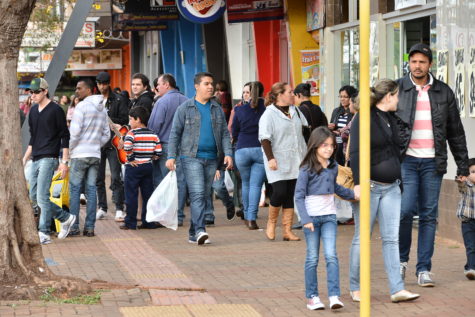 Graças ao grande movimento e incentivos do município, comércio de Dourados é o que melhor paga funcionários - A. Frota
