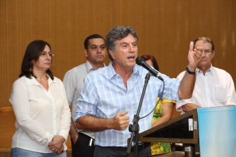 Prefeito Murilo deu posse nesta segunda-feira a três conselhos da Assistência Social e gestores de 14 unidades básicas de Saúde vinculadas ao Conselho Municipal de Saúde​ - A. Frota