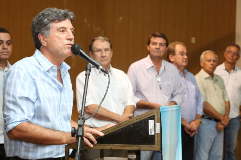 Prefeito Murilo deu posse nesta segunda-feira a três conselhos da Assistência Social e gestores de 14 unidades básicas de Saúde vinculadas ao Conselho Municipal de Saúde​ - A. Frota